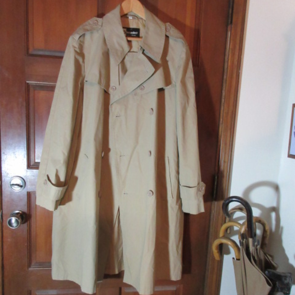 VINTAGE MEN'S TRENCH COAT ALEXANDER'S 46 Long